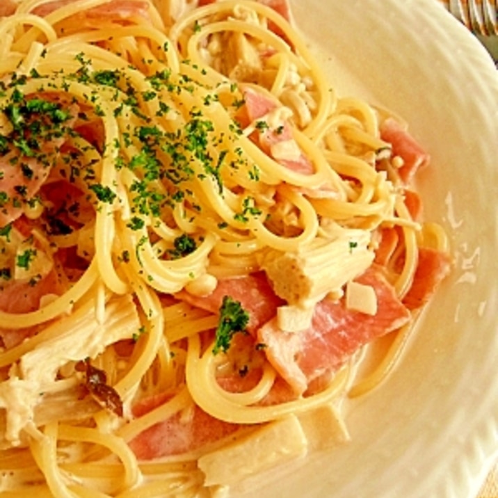 生クリーム消費に きのことベーコンのクリームパスタ レシピ 作り方 By Mikeneko2 楽天レシピ 生クリーム消費に きのことベーコンのクリームパスタ レシピ 作り方 By Mikeneko2 楽天レシピ